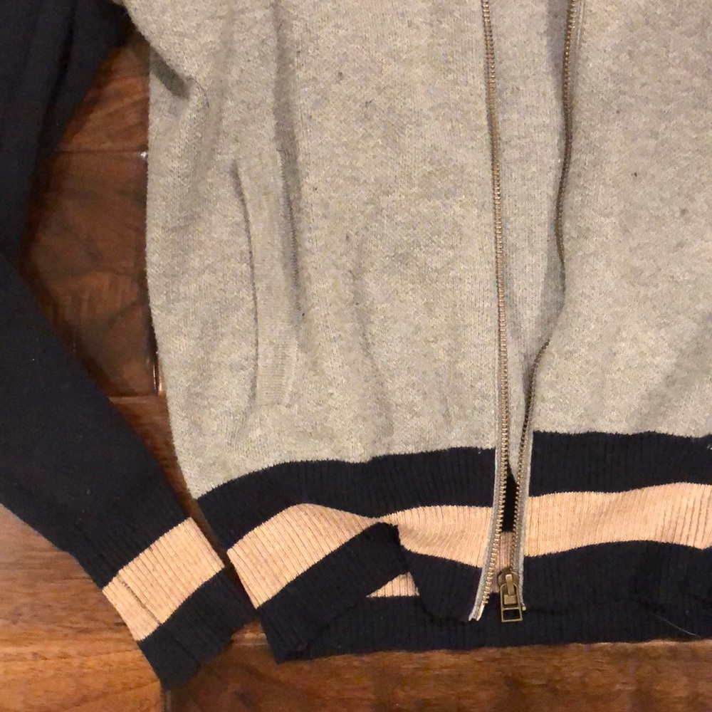 Cute jacket!! - Picture 3 of 3